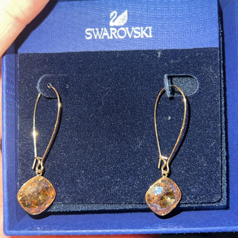 Swarovski drop earrings